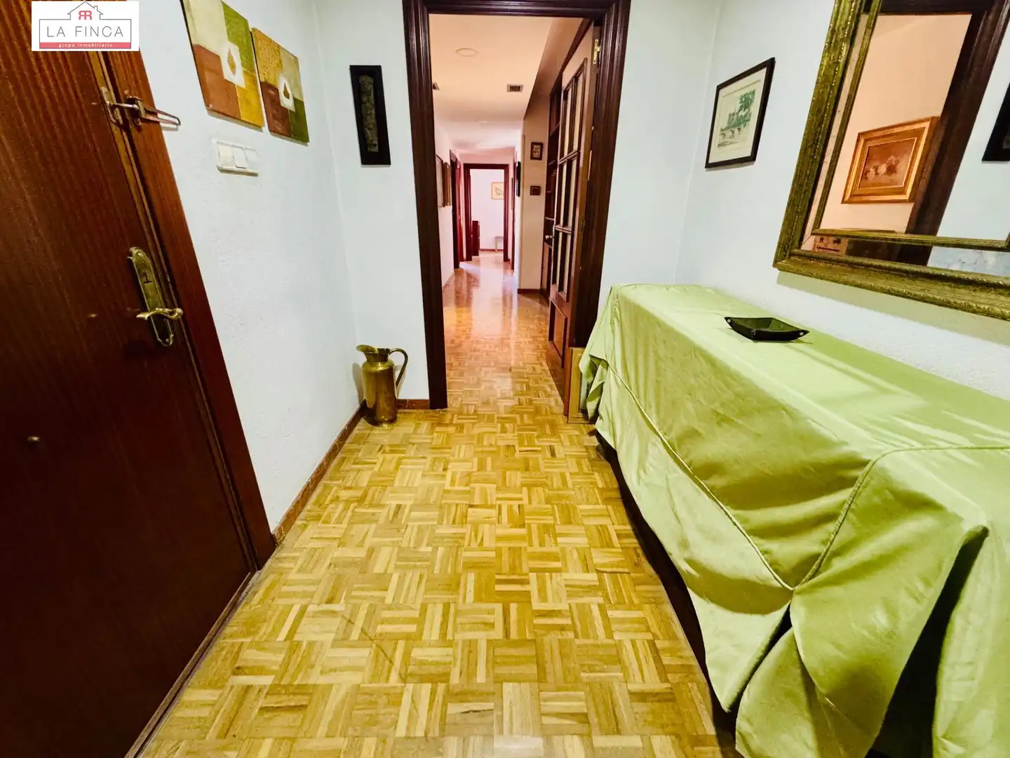 Flat for sale in Málaga  with Air Conditioner and Parquet flooring