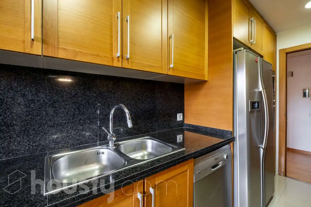 Kitchen of Flat for sale in Sant Cugat del Vallès  with Air Conditioner, Heating and Private garden