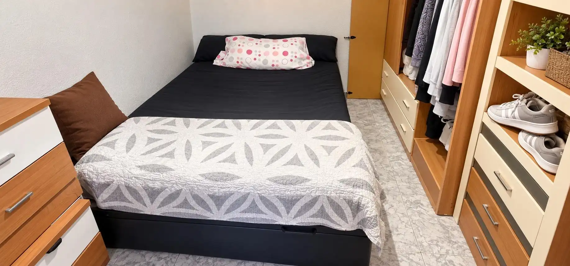 Bedroom of Flat for sale in Coca de la Piñera - El Carambolo