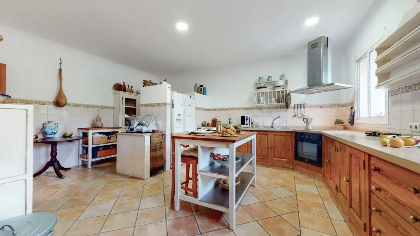 Cocina de Casa o chalet en venta en San Martín del Tesorillo con Terraza, Piscina y Sauna