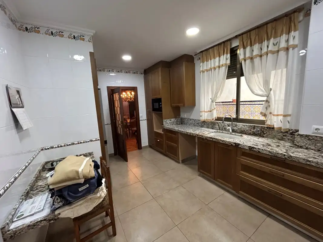 Kitchen of Houses for sale in L'Alqueria de la Comtessa  with Air Conditioner, Terrace and Furnished