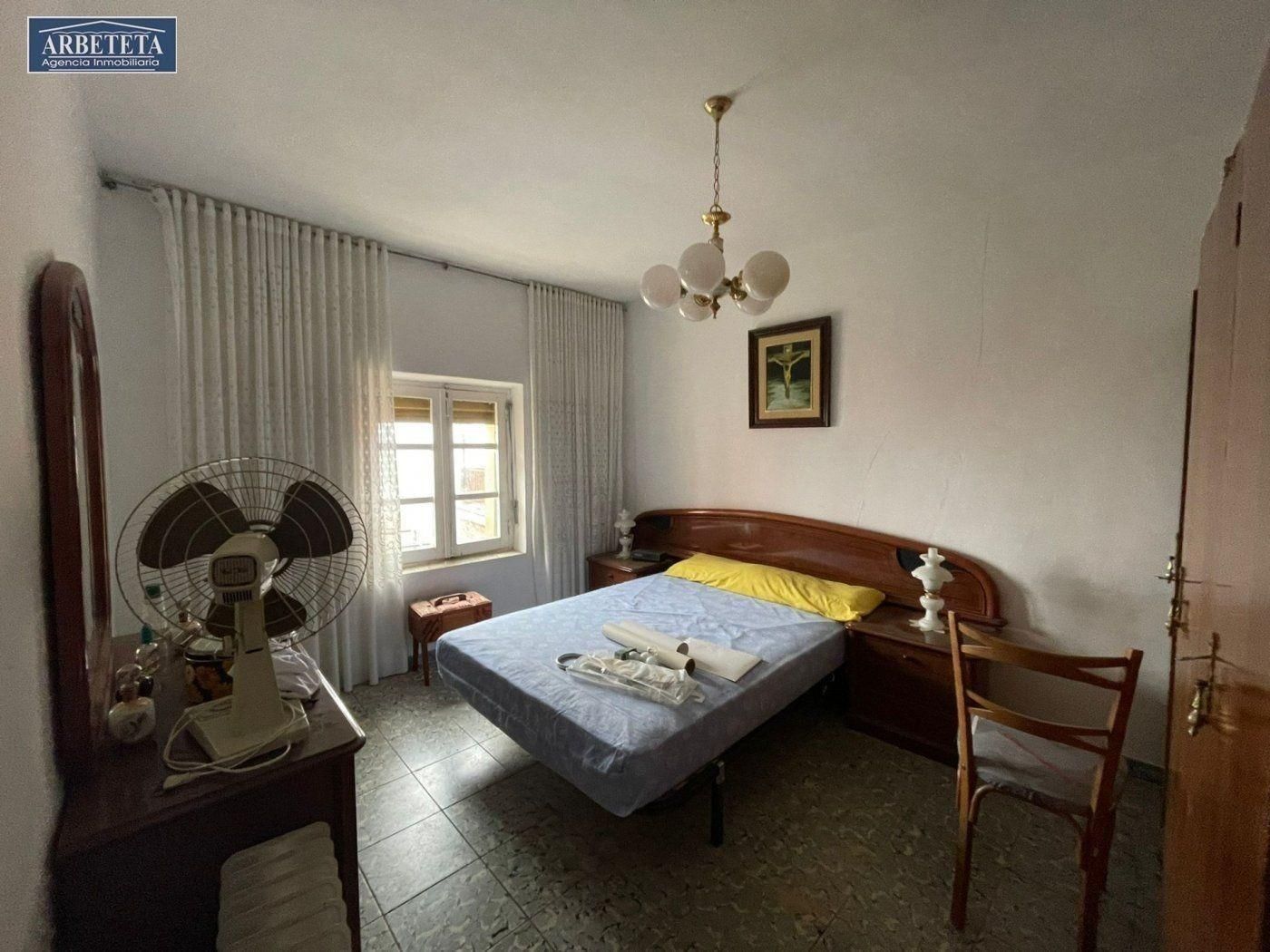Schlafzimmer von Country house zum verkauf in Hita mit Heizung