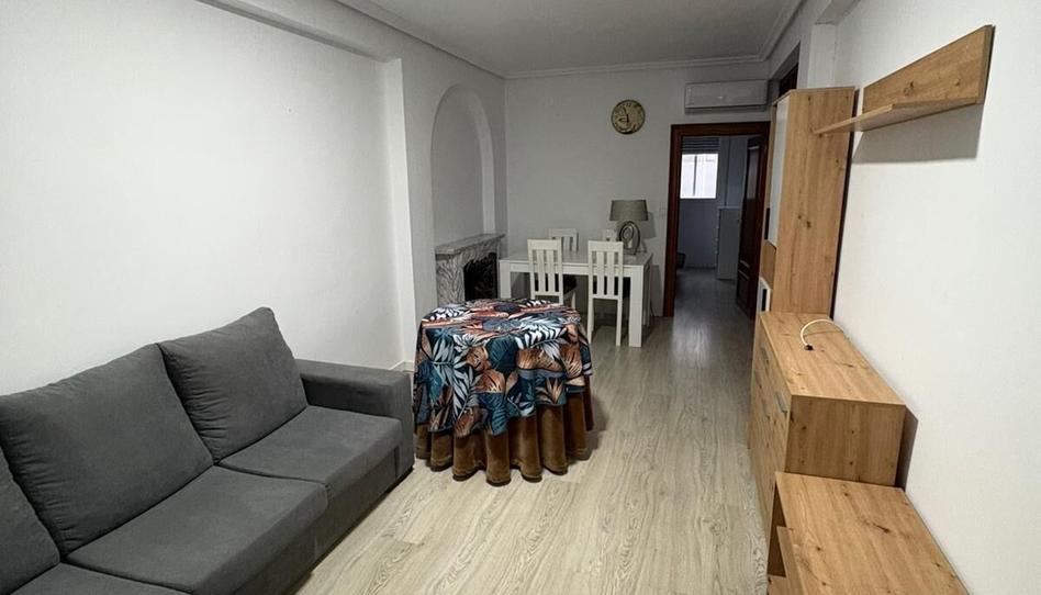 Foto 1 de Piso de alquiler en Peñamefecit - Avda Barcelona, Jaén