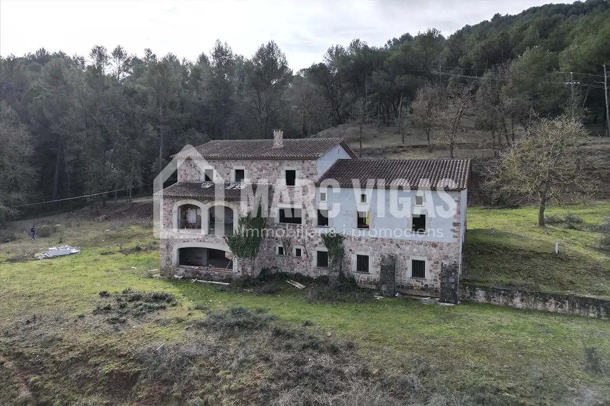 Vista exterior de Finca rústica en venda en Sant Martí de Centelles