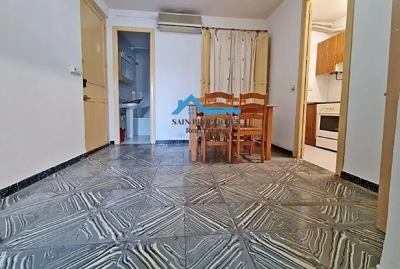 Appartamento con balcone in vendita a Casco urbano, imagen 5