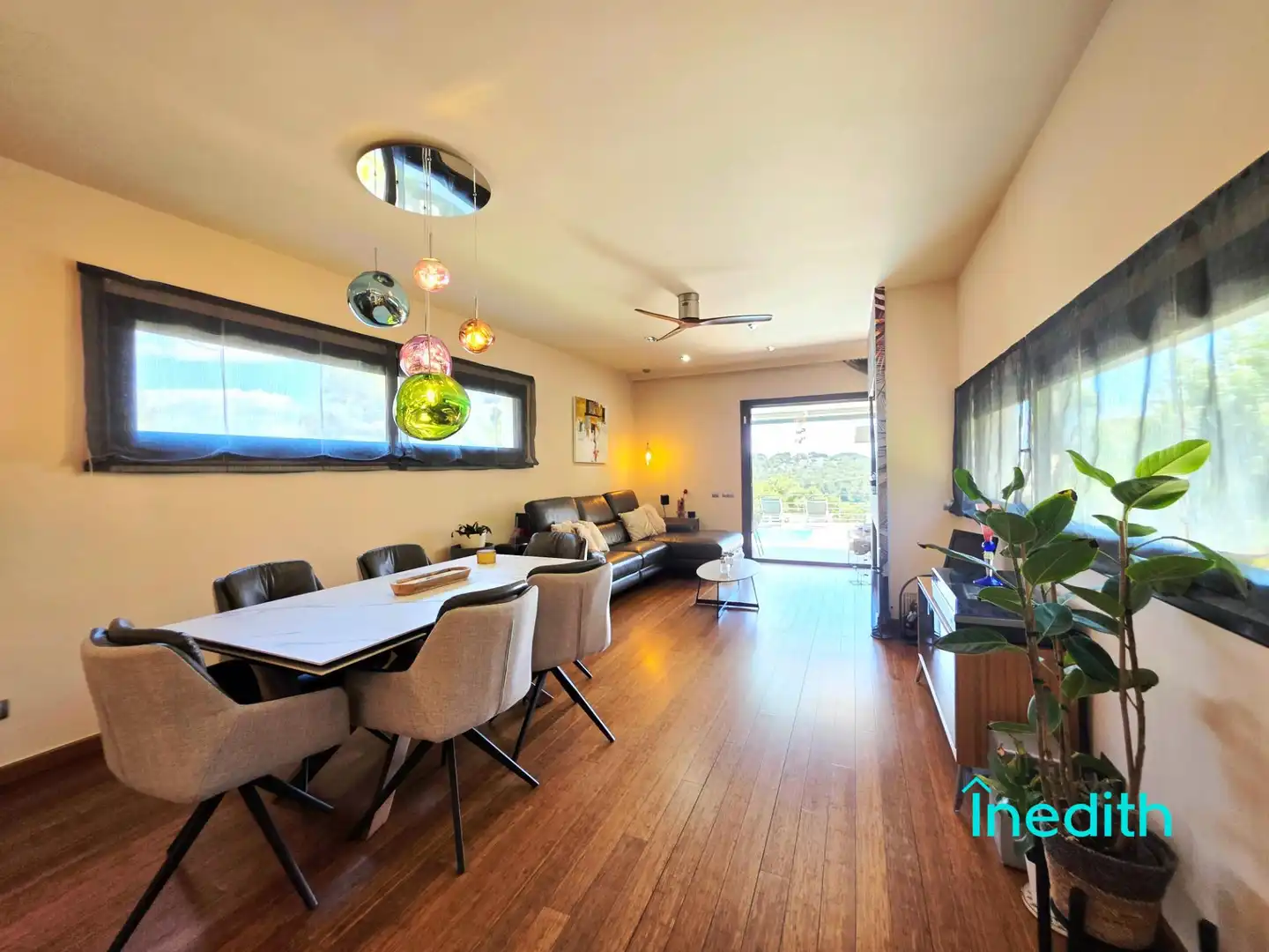 Sala de estar de Casa o chalet en venta en Cubelles con Aire acondicionado, Calefacción y Jardín privado