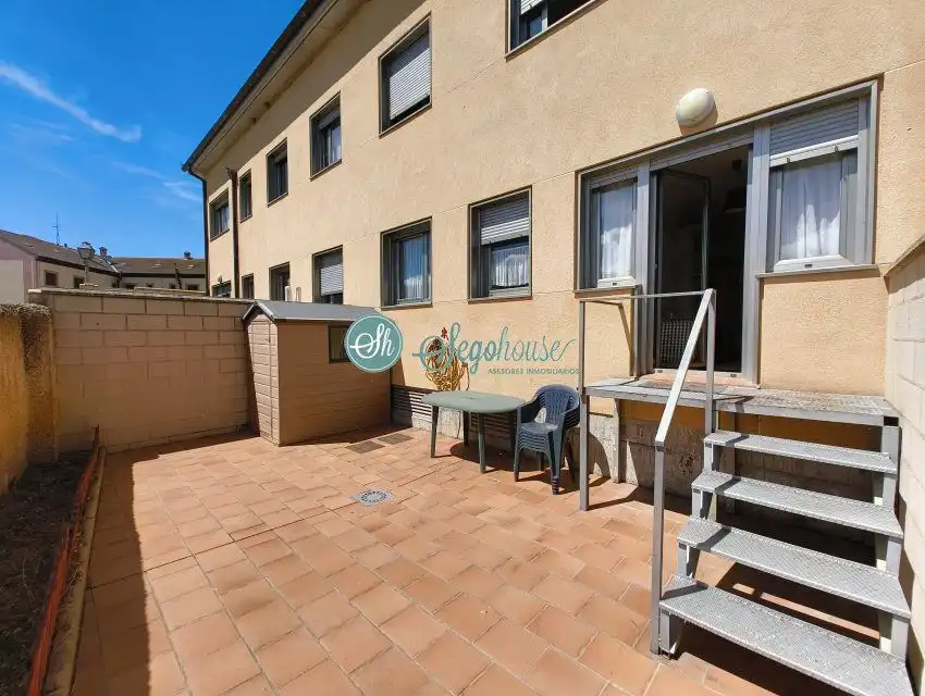 Terraza de Piso en venta en Torrecaballeros con Calefacción y Internet