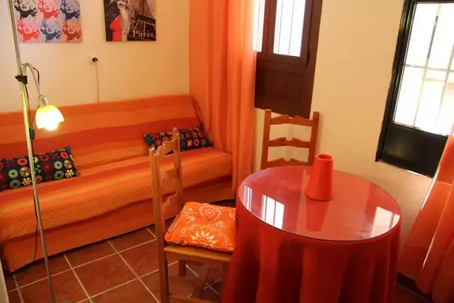 Study for rent in Calle Capuchinas, 8, Centro - Sagrario
