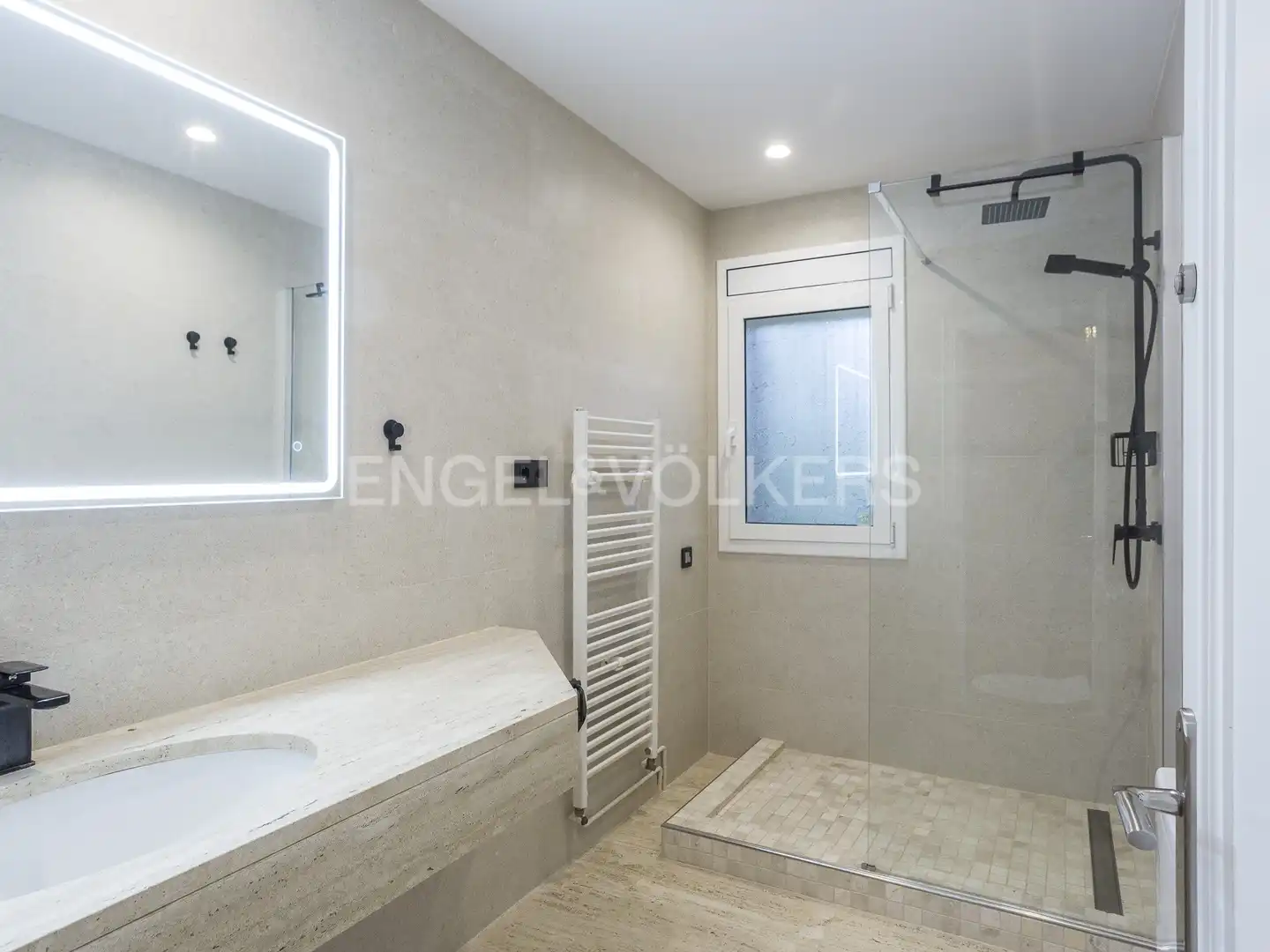 Bathroom of Houses for sale in El Vendrell  with Air Conditioner, Heating and Private garden