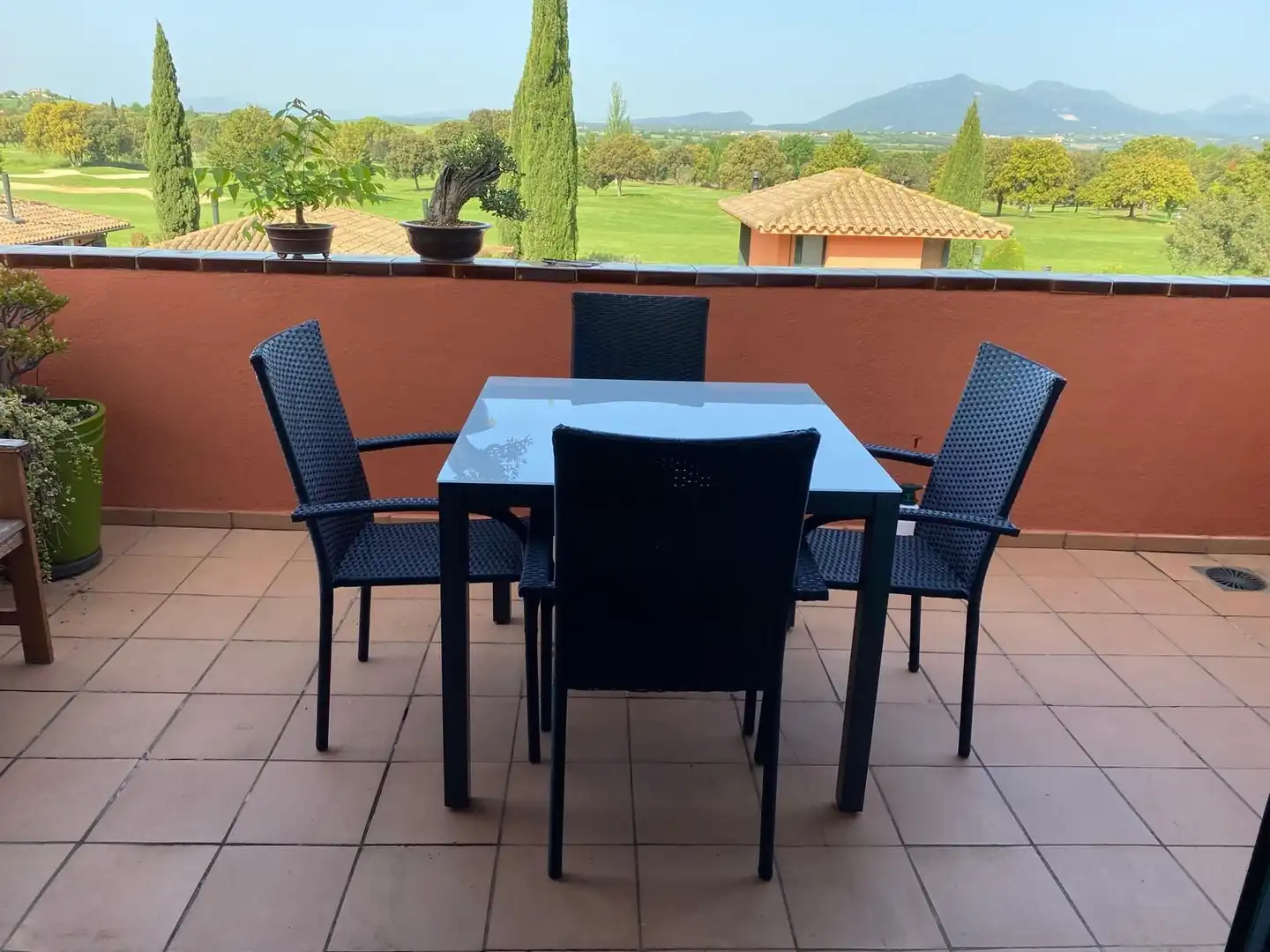 Terraza de Dúplex en venta en Navata con Calefacción, Trastero y Piscina comunitaria