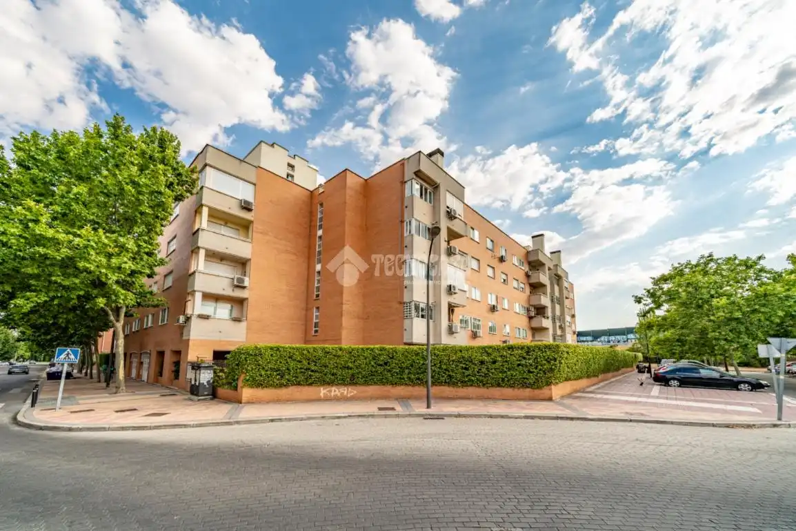 Vista exterior de Pis en venda en Getafe amb Aire condicionat, Terrassa i Traster