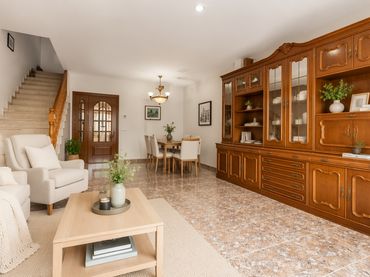 Terraced house with balcony for sale in CL PIULAR