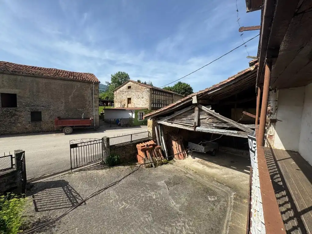 Vista exterior de Casa o chalet en venta en Molledo