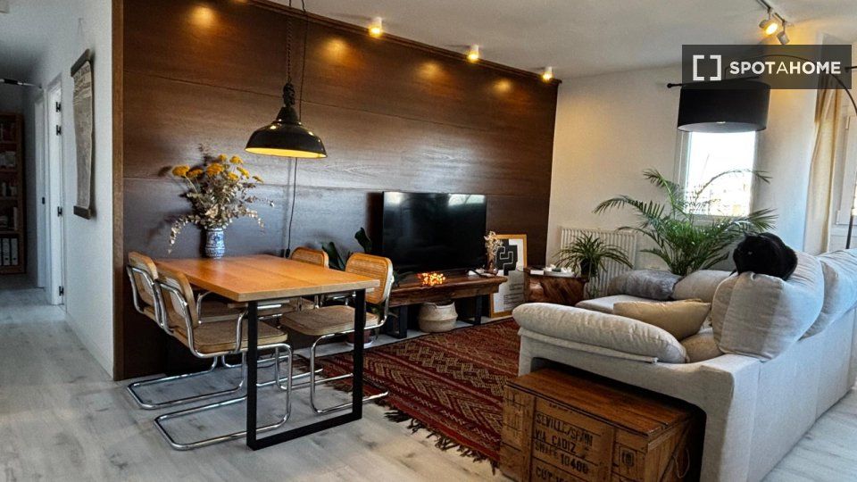 Living room of Flat to rent in  Madrid Capital  with Air Conditioner, Heating and Furnished