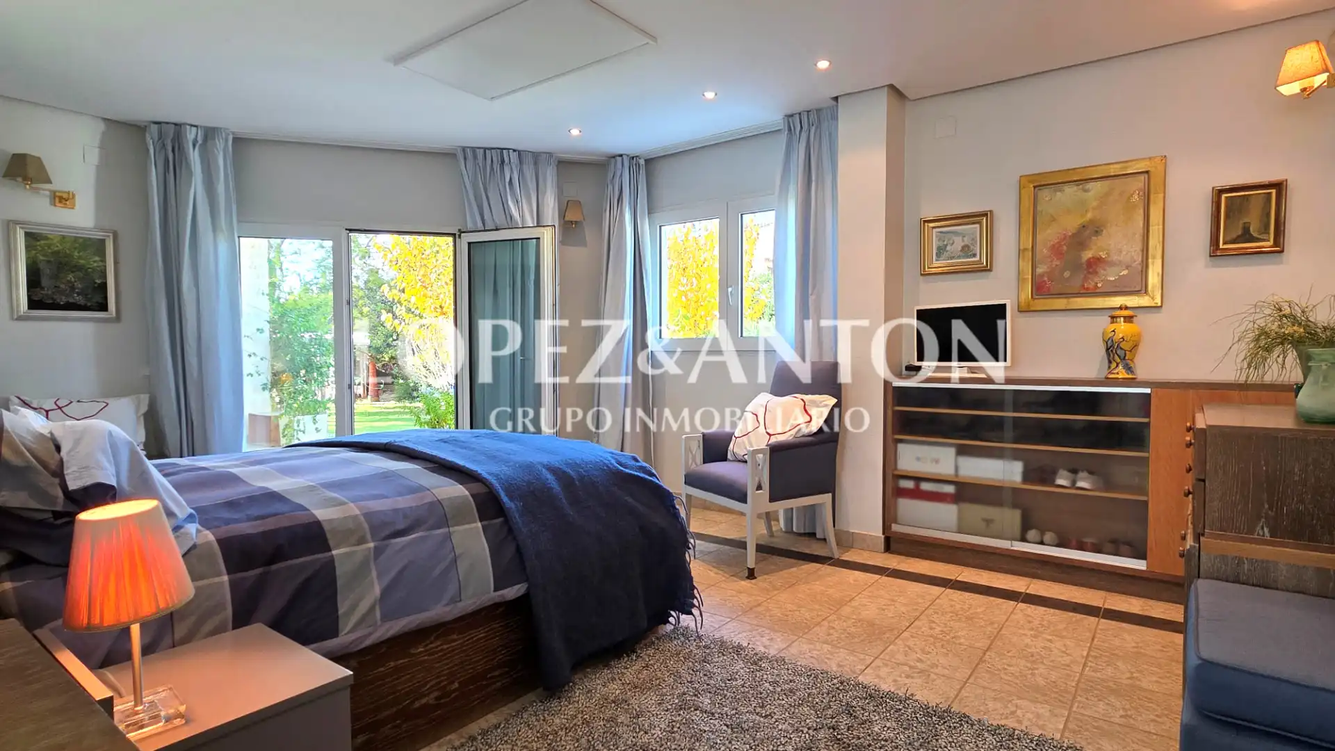 Bedroom of Houses for sale in L'Eliana  with Air Conditioner, Private garden and Terrace