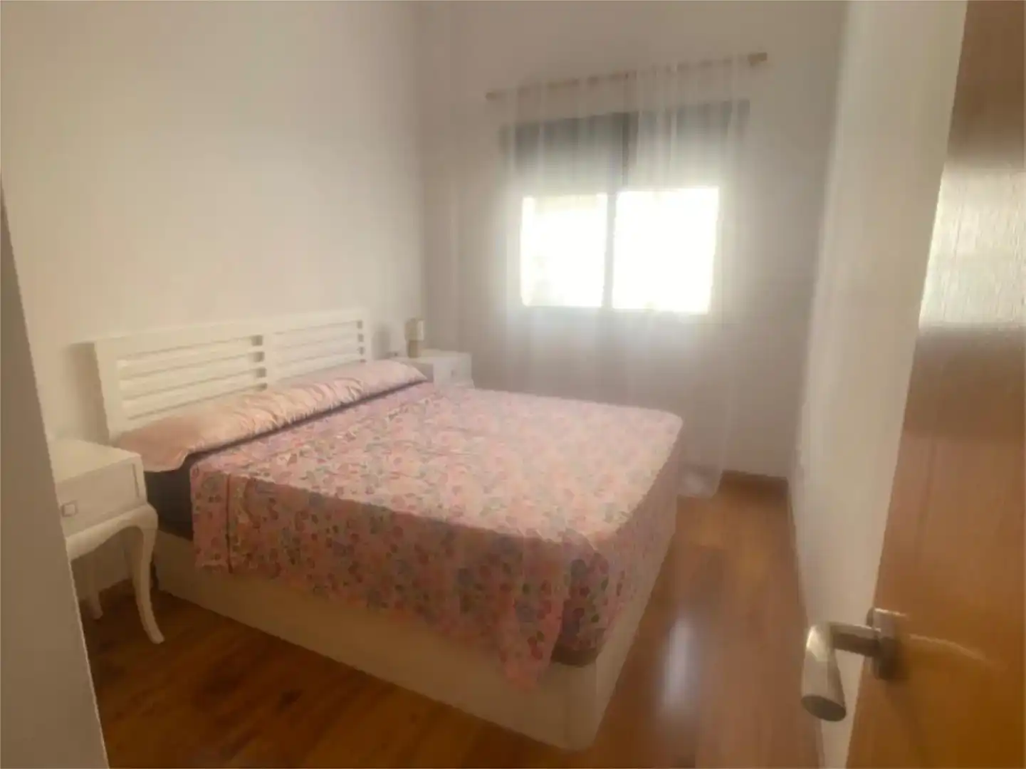 Habitación de Apartamento en venta en Cortes de Pallás con Aire acondicionado, Parquet y Amueblado