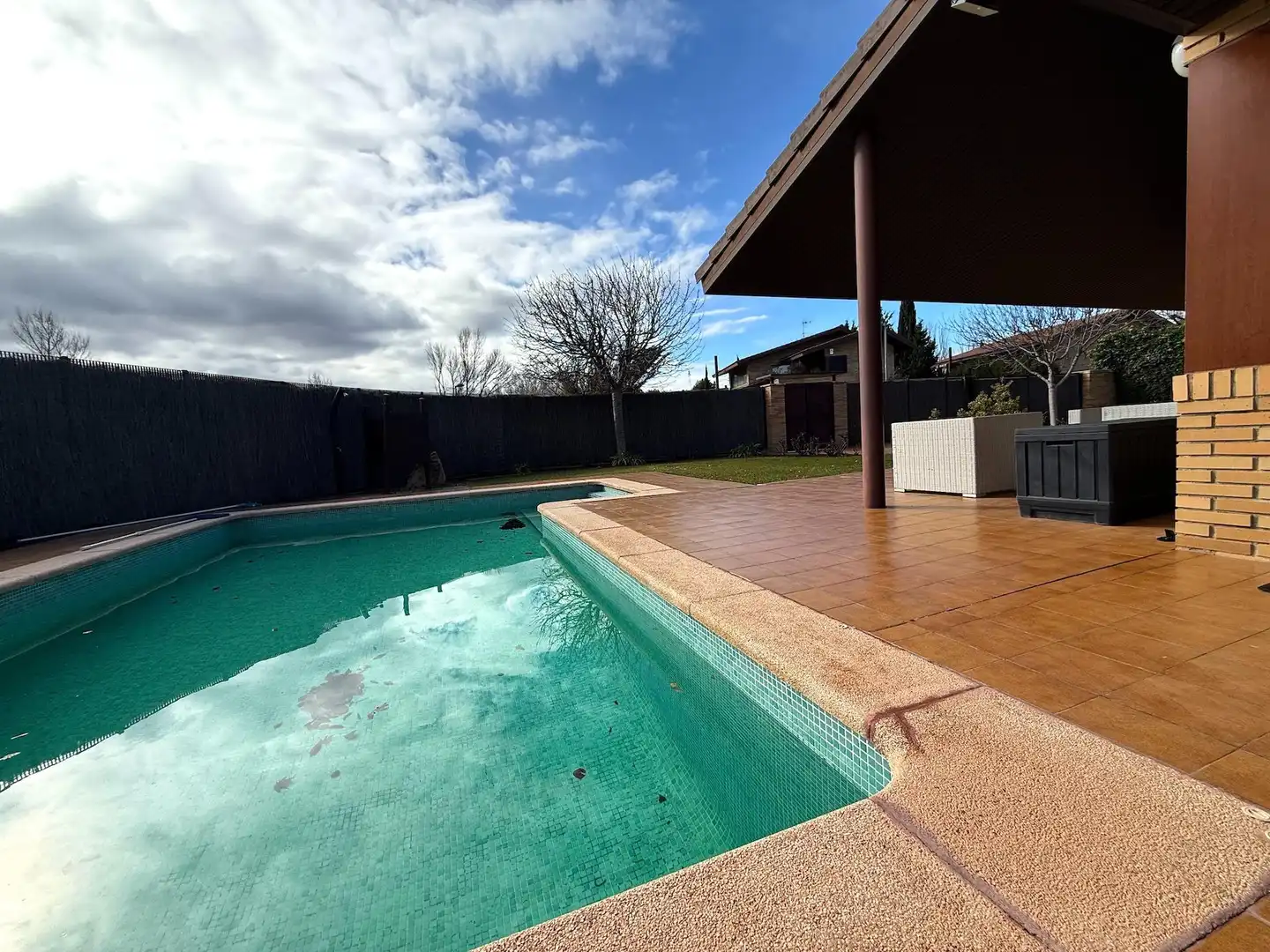 Piscina de Casa o chalet en venta en Cadrete con Aire acondicionado, Calefacción y Jardín privado