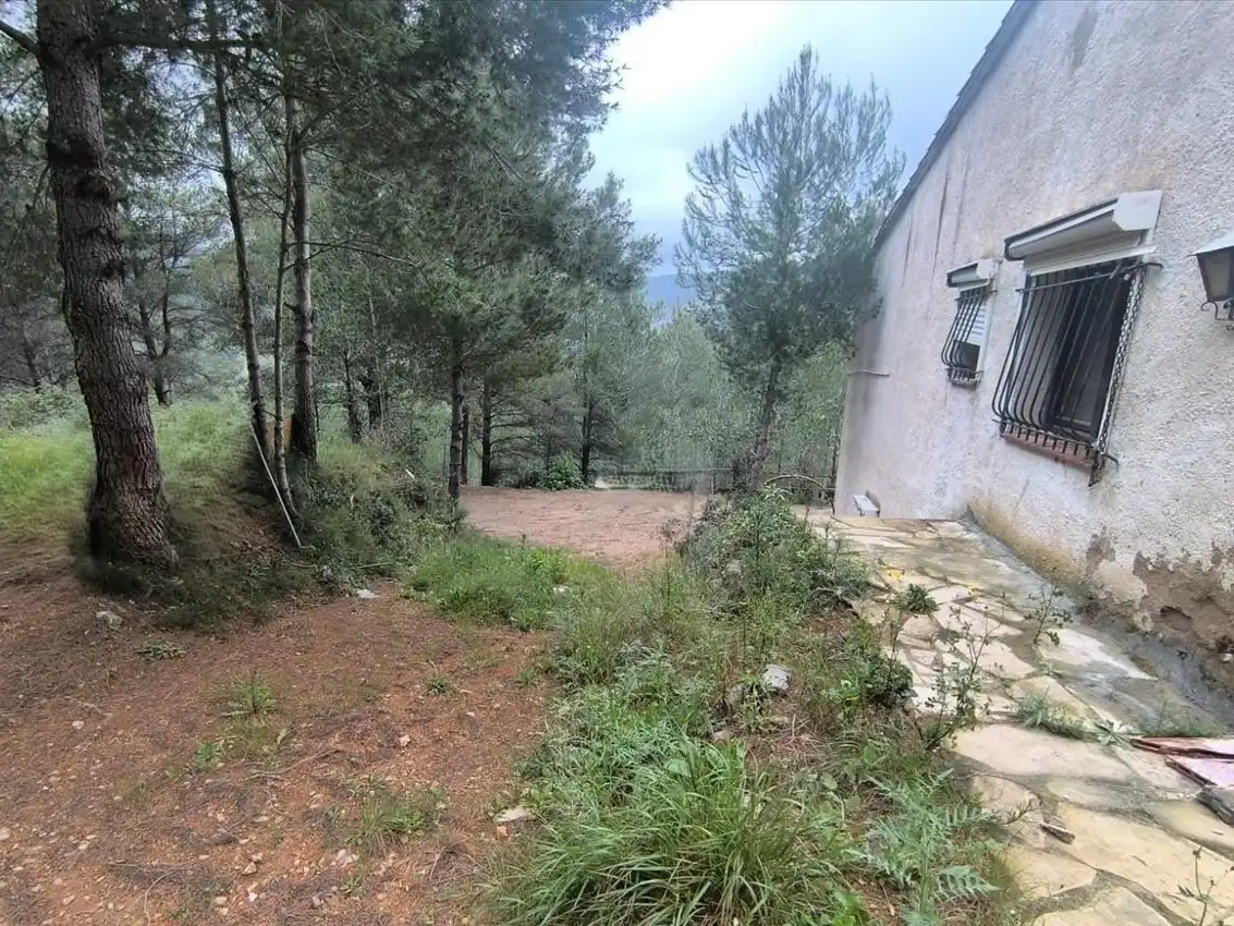 Houses for sale in Pratdip  with Private garden, Terrace and Storage room