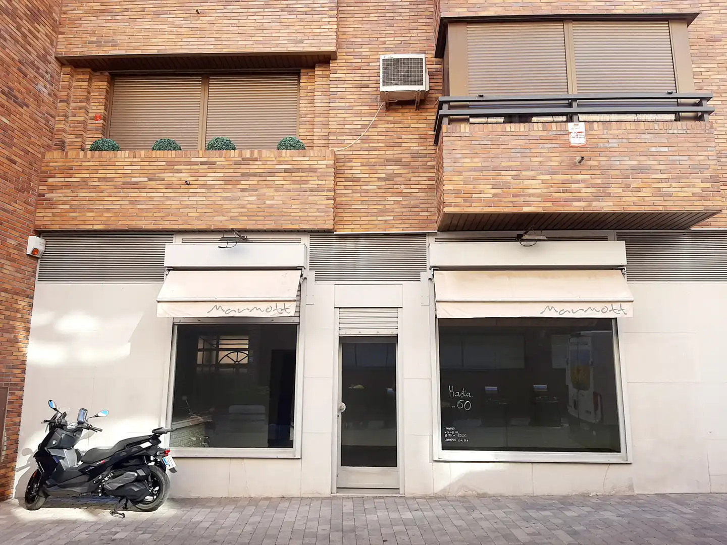 Local comercial en venta en Calle de Cervantes, imagen 3