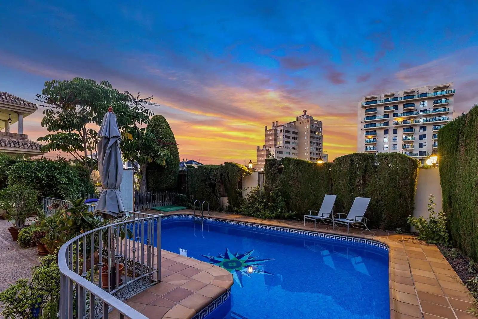Chalet con terraza en venta en Calle MAR NEGRO, imagen 81