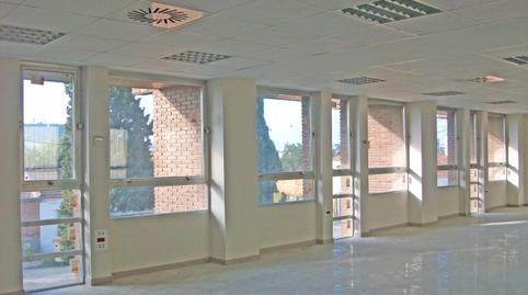 Foto 2 von Gebaude zur Miete in Calle de la Zanfona, 8a, Hospital Nuevo, Valladolid Capital