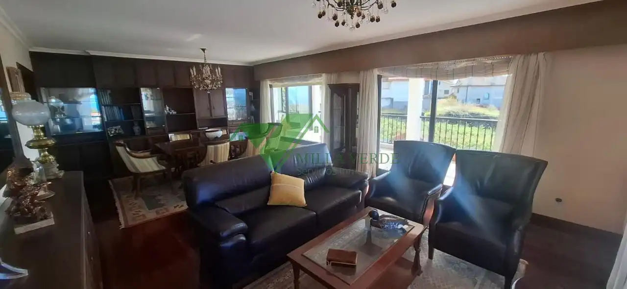 Sala de estar de Casa o chalet en venta en Vigo  con Calefacción, Terraza y Trastero