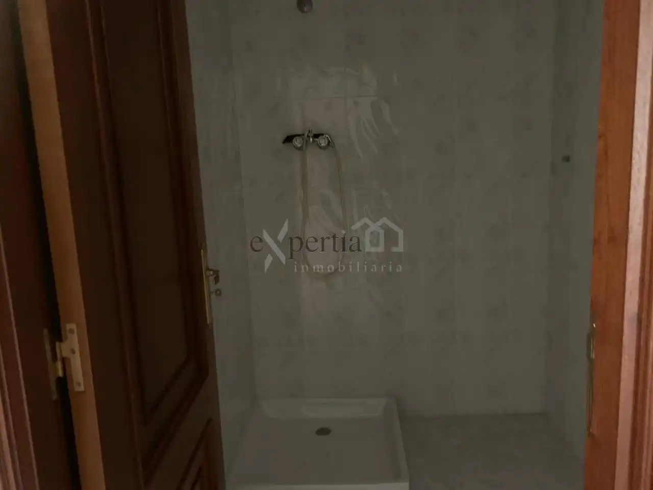 Bathroom of Ground floor for sale in Boiro