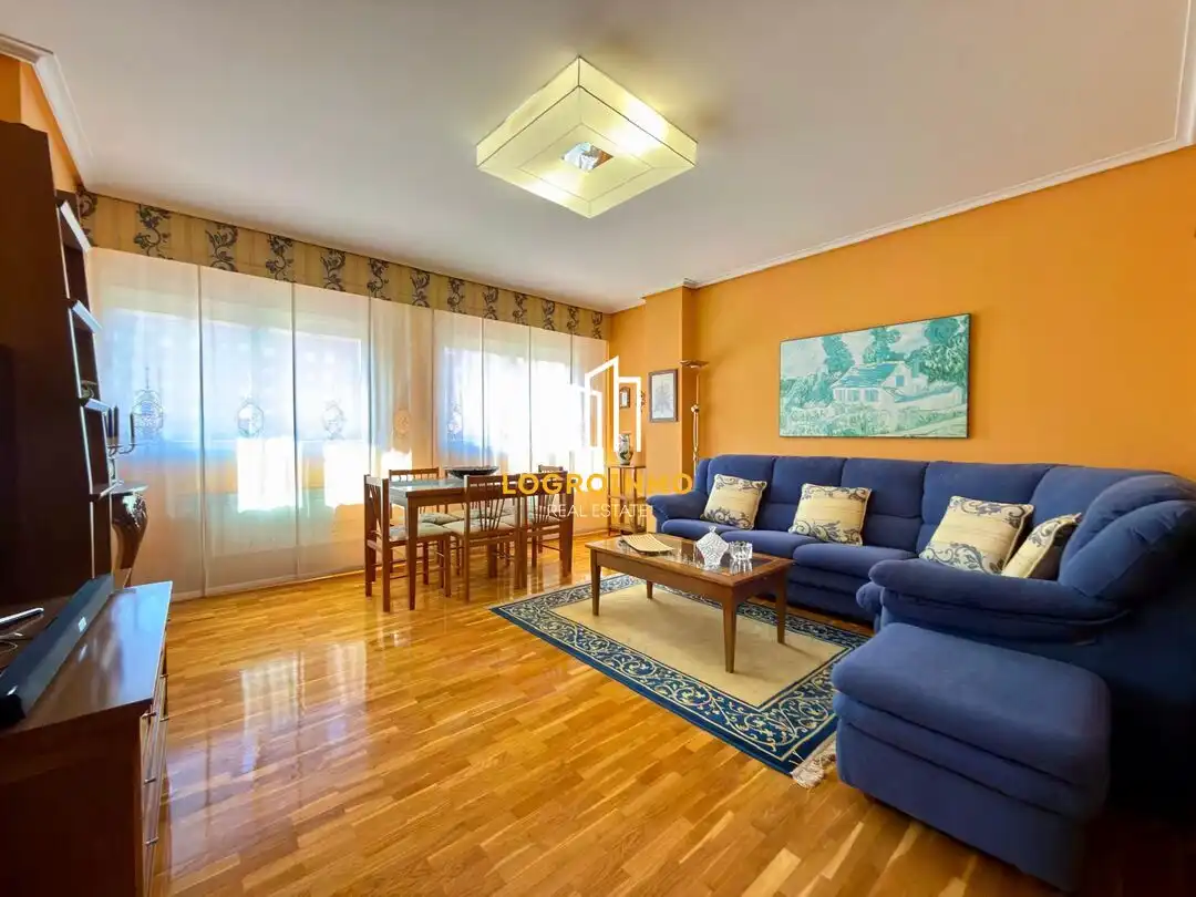 Living room of Flat for sale in  Logroño  with Heating, Storage room and Swimming Pool