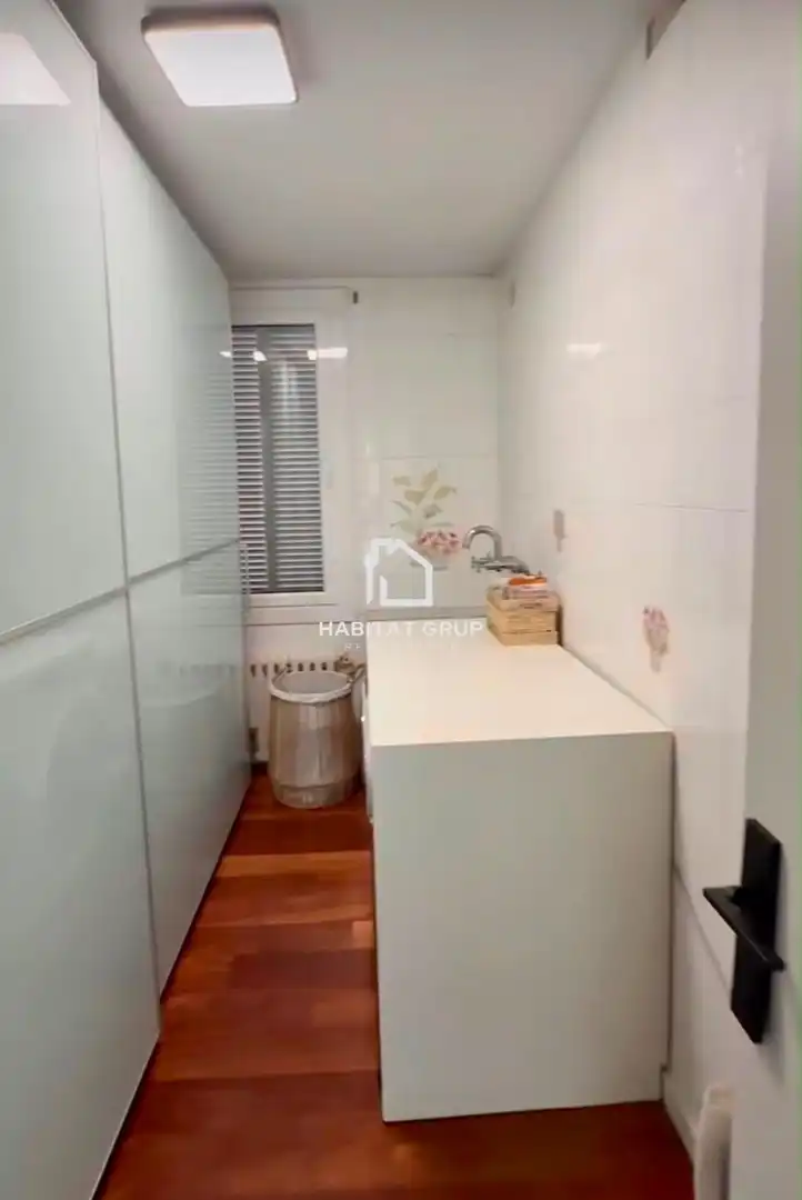 Baño de Casa o chalet en venta en Canovelles con Aire acondicionado, Calefacción y Jardín privado