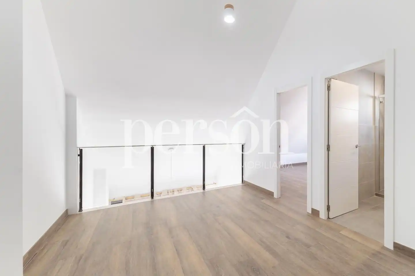 Attic for rent in Valencia  with Air Conditioner, Heating and Terrace