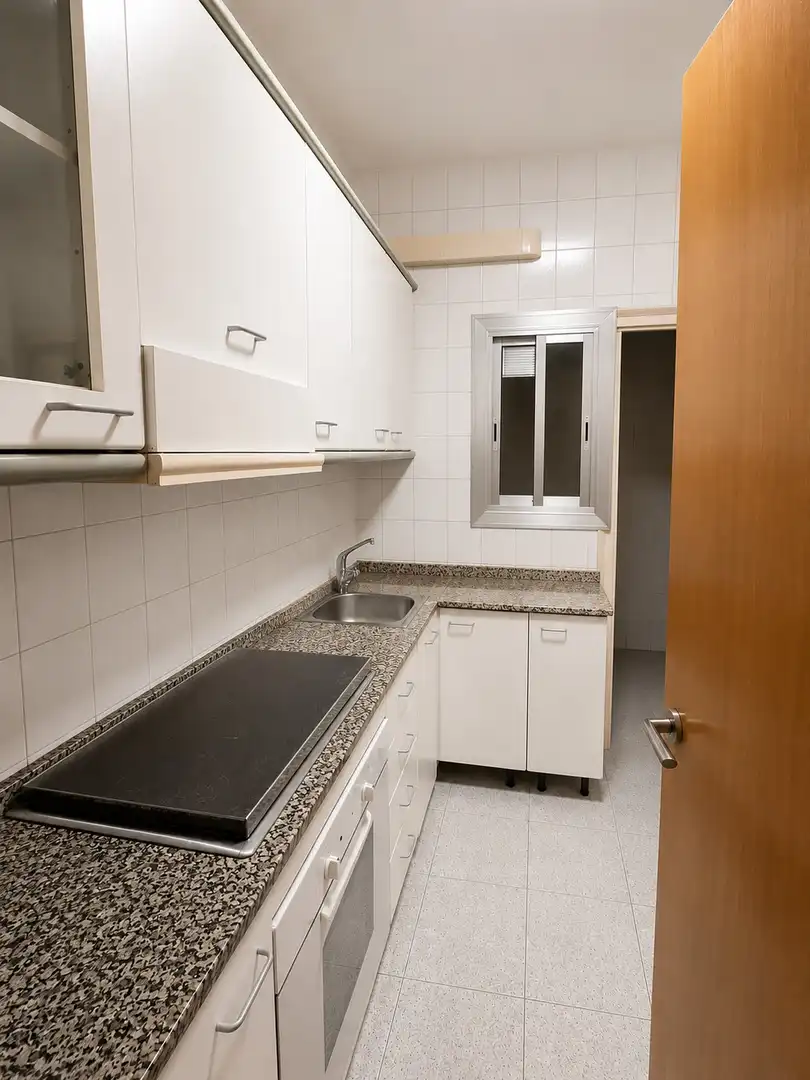 Cocina de Piso en venta en Barcelona con Calefacción