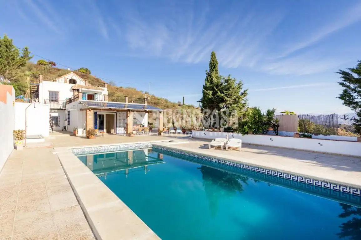 Exterior view of Country homes for sale in Iznate, Málaga