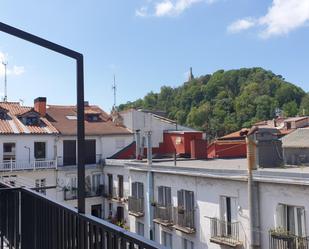 Vista exterior de Àtic en venda en Donostia - San Sebastián  amb Calefacció i Terrassa