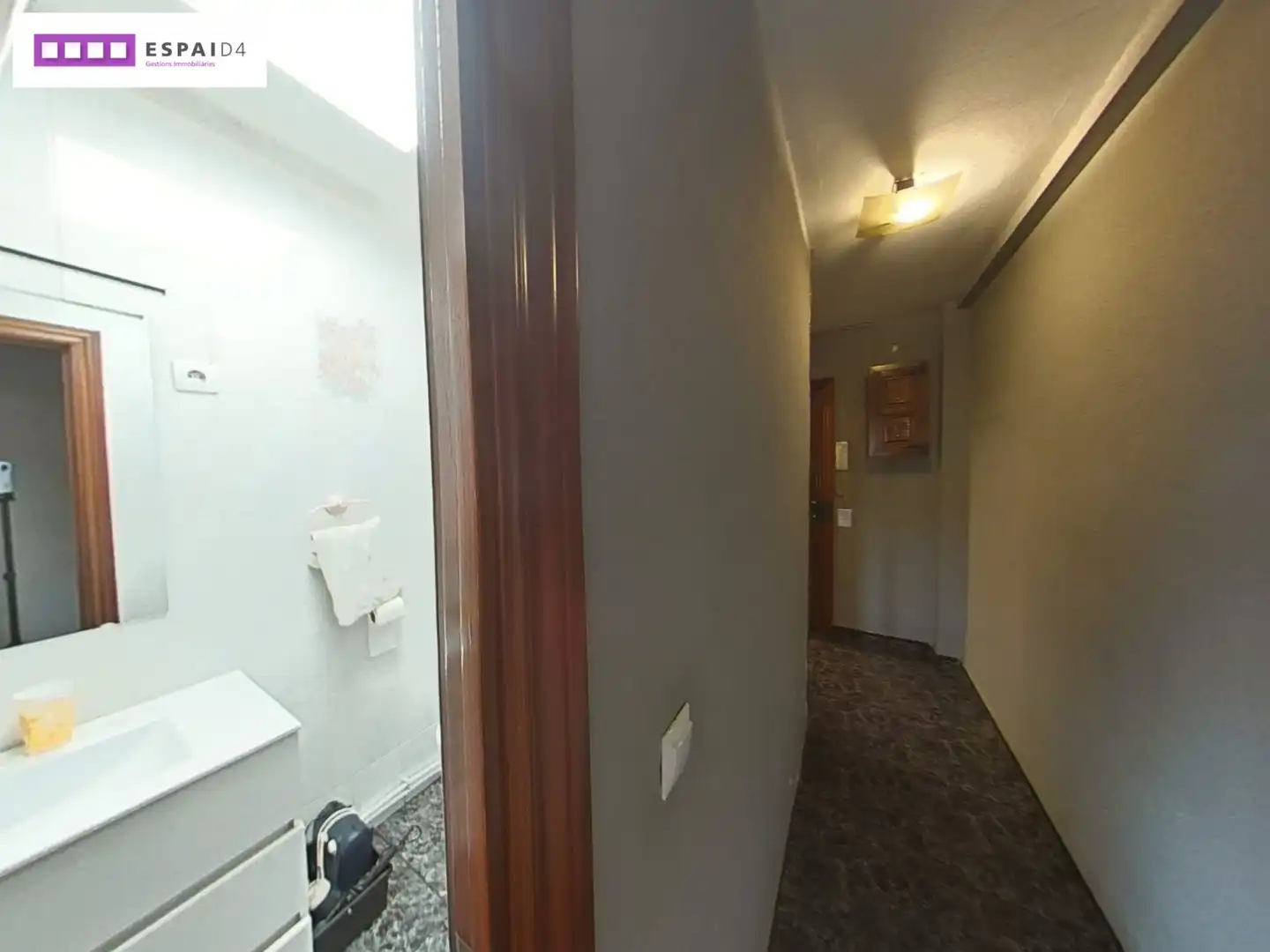 Piso en venta en Ripollet con Calefacción y Balcón