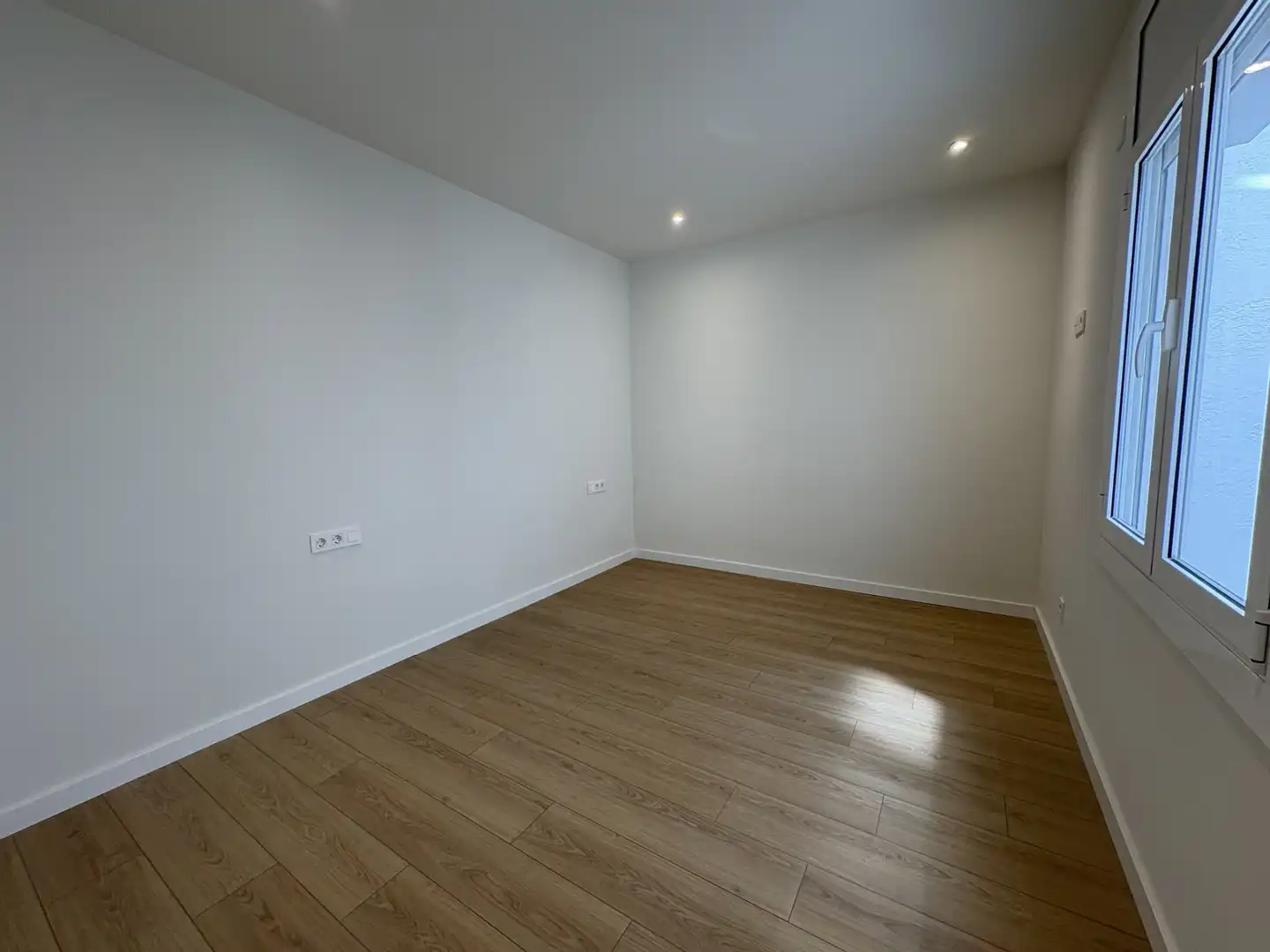 Habitación de Piso en venta en Sabadell con Aire acondicionado, Calefacción y Parquet