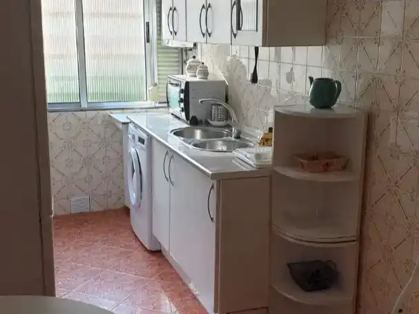 Küche von Wohnung zur Miete in  Sevilla Capital mit Klimaanlage und Balkon