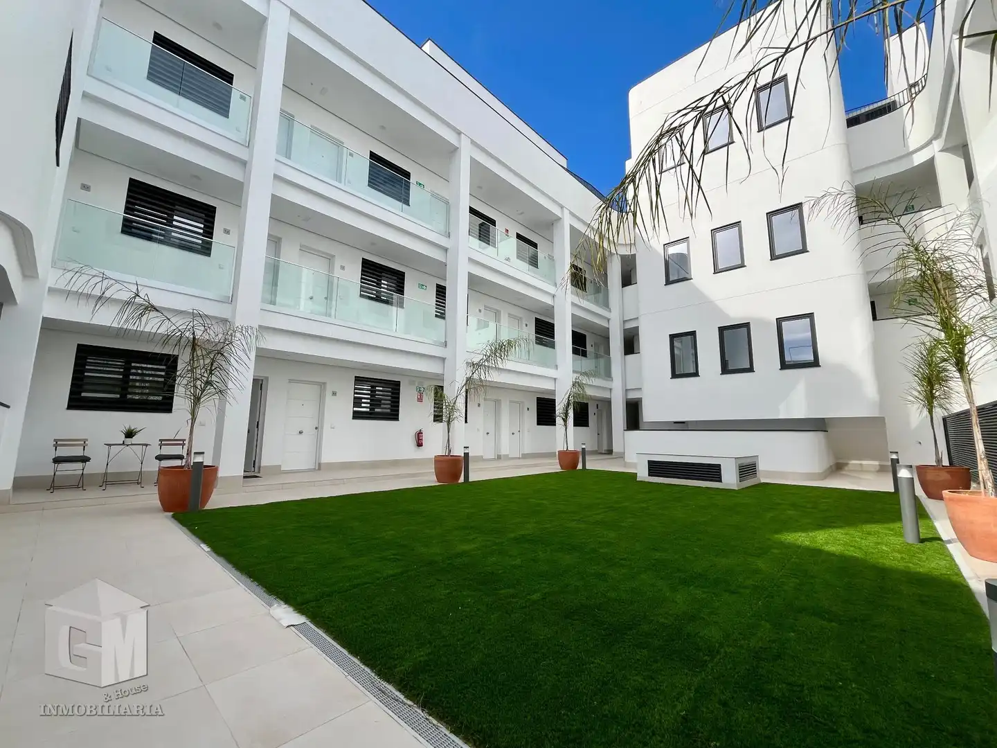 Exterior view of Apartments for sale in Tarifa  with Air Conditioner, Heating and Storage room