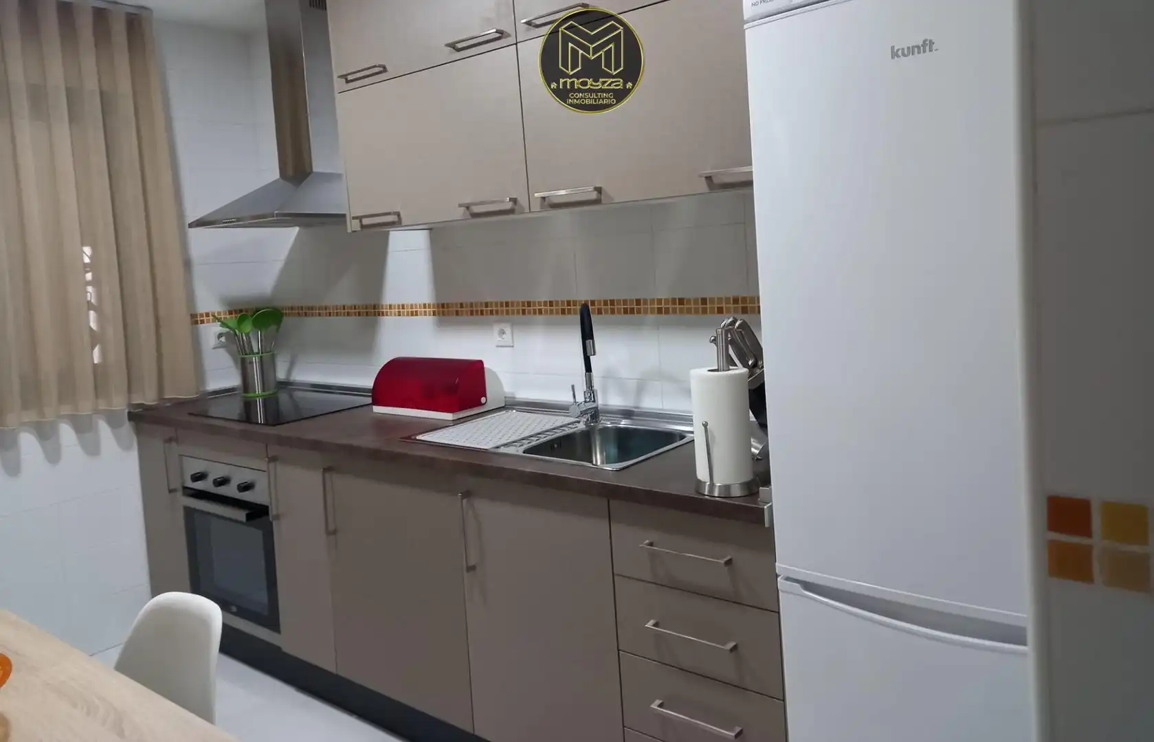 Kitchen of Flat for sale in Bailén  with Air Conditioner, Furnished and Balcony