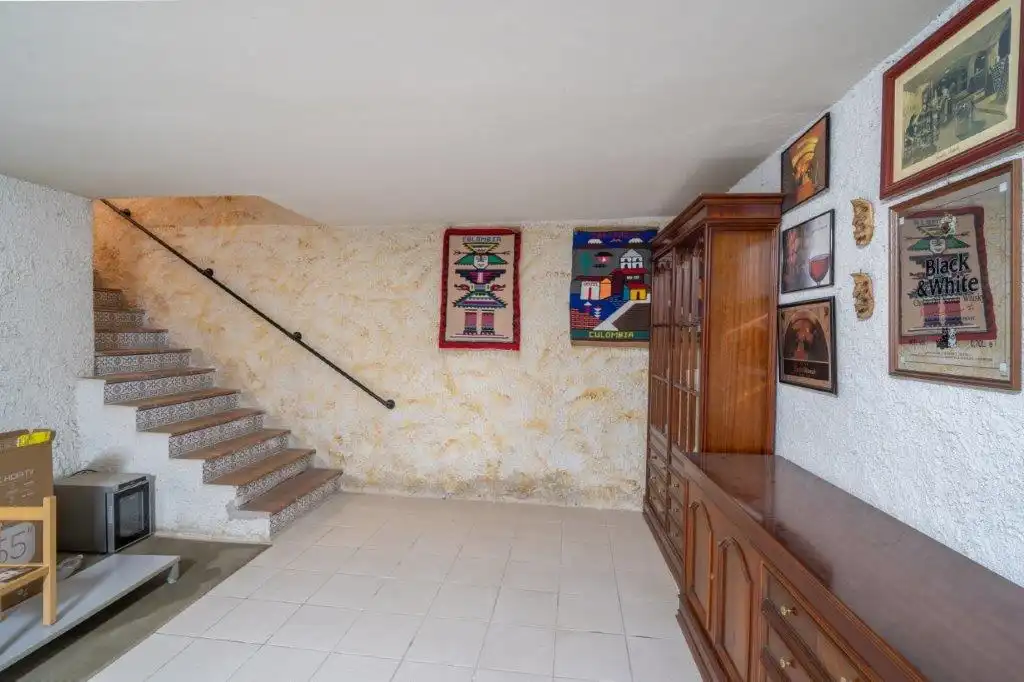 Casa o chalet en venta en Flix con Calefacción, Piscina y Amueblado
