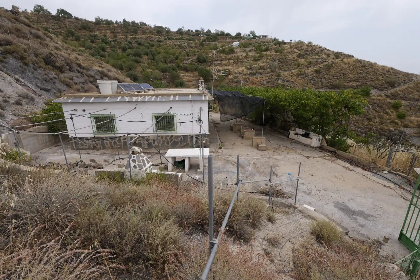 Vista exterior de Casa o xalet en venda en Nevada amb Jardí privat, Terrassa i Moblat
