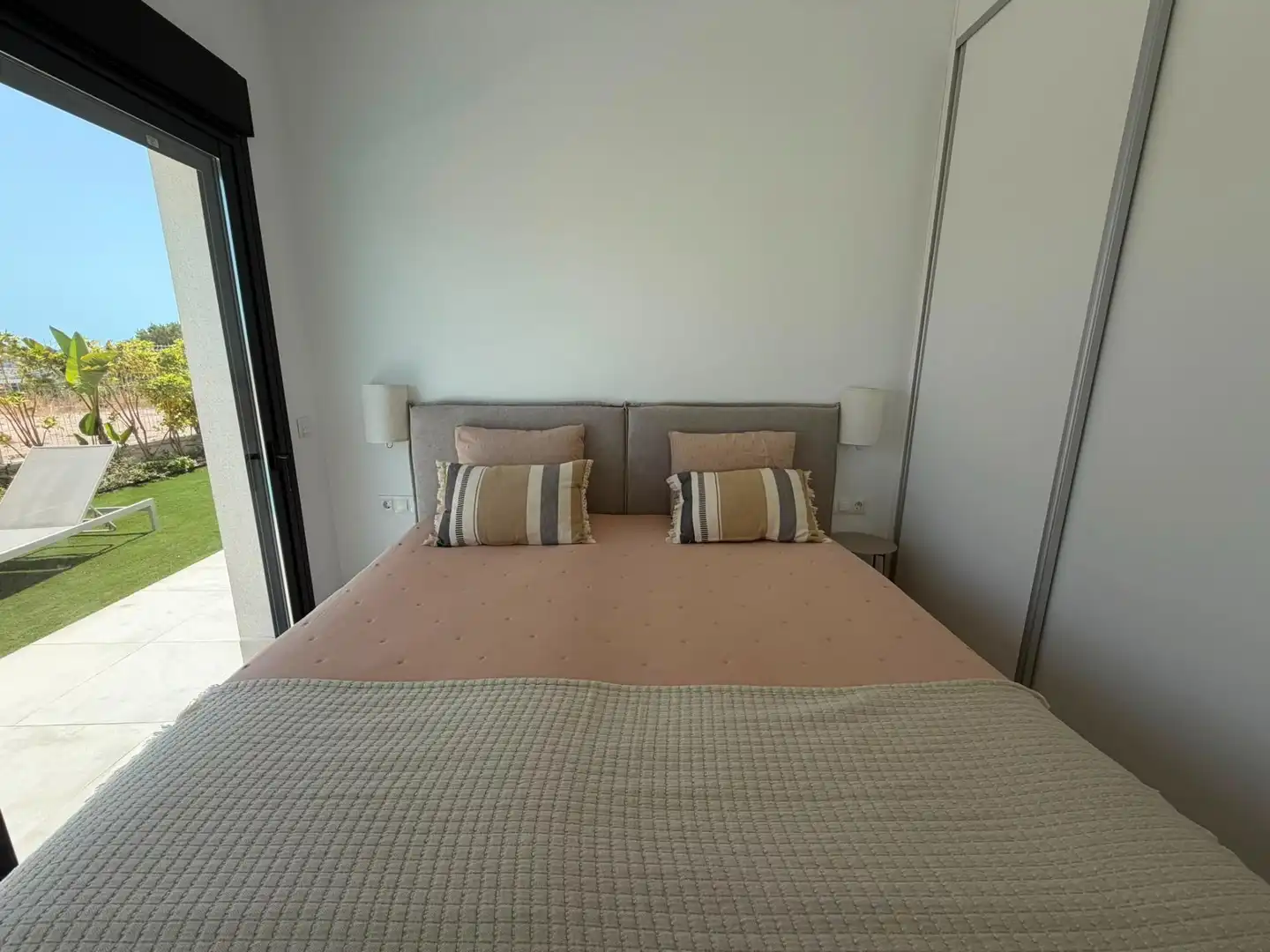Dormitori de Casa o xalet de lloguer en Finestrat amb Aire condicionat, Jardí privat i Terrassa
