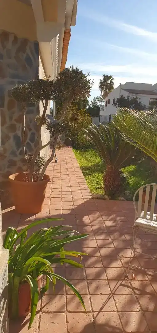 Jardí de Casa o xalet en venda en Pueblo - Urbanizaciones
