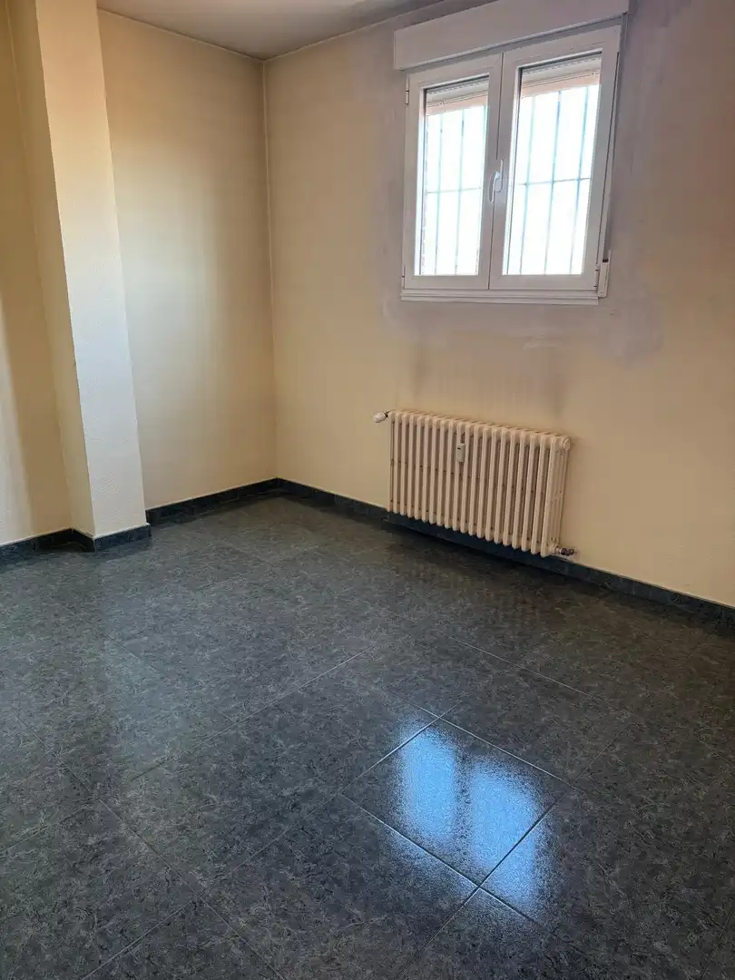 Flat for rent in Valladolid  with Terrace