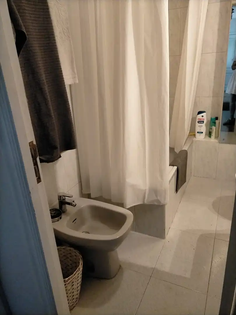 Bathroom of Flat for sale in Ourense Capital   with Heating, Parquet flooring and Furnished