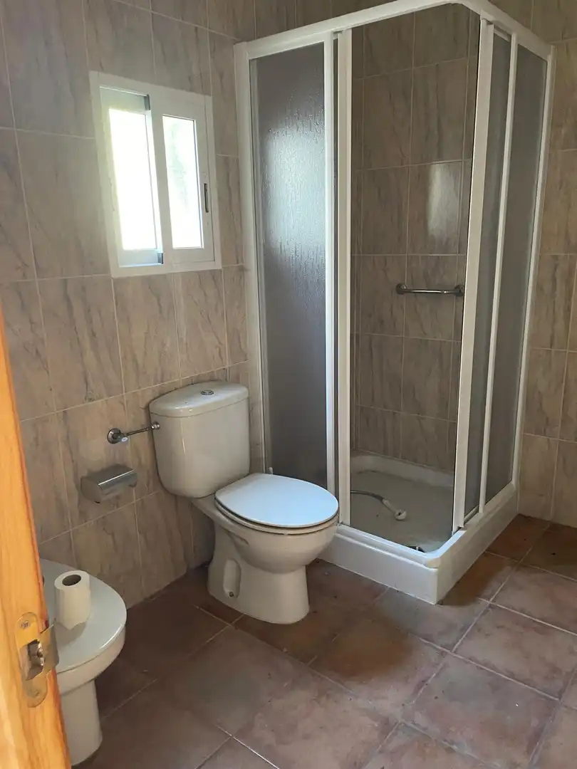 Baño de Casa o chalet en venta en La Puebla de Almoradiel con Calefacción, Trastero y Amueblado