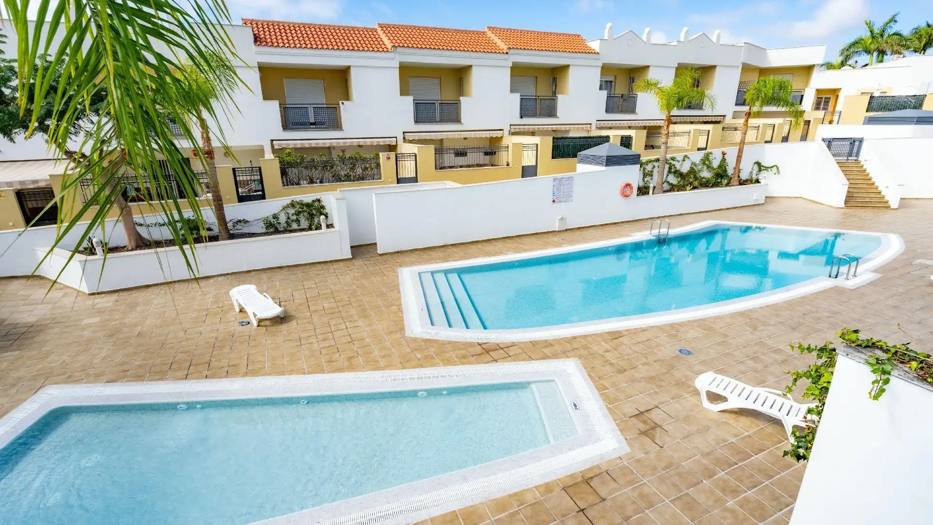 Single-family semi-detached for rent in Playa Fañabé Alto, Costa Adeje