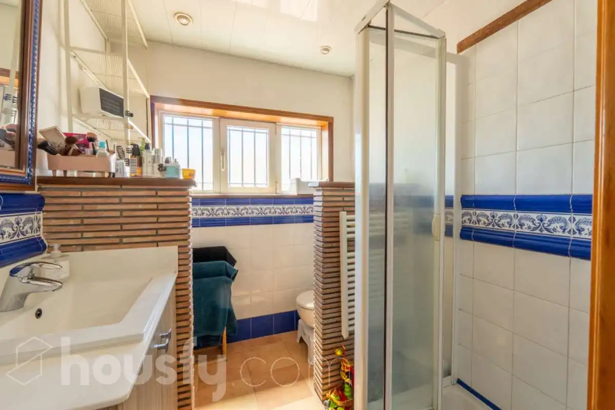 Bathroom of Houses for sale in Sant Pere de Ribes  with Air Conditioner, Heating and Private garden