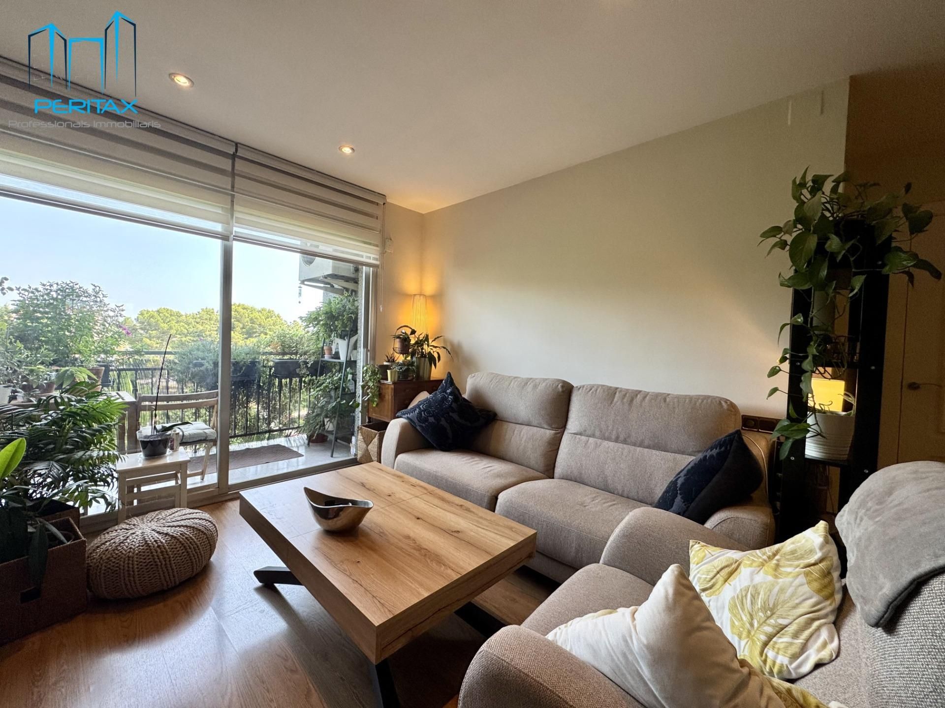 Flat for sale in Ronda BELLESGUARD DE, Sol i Padris - Sant Oleguer