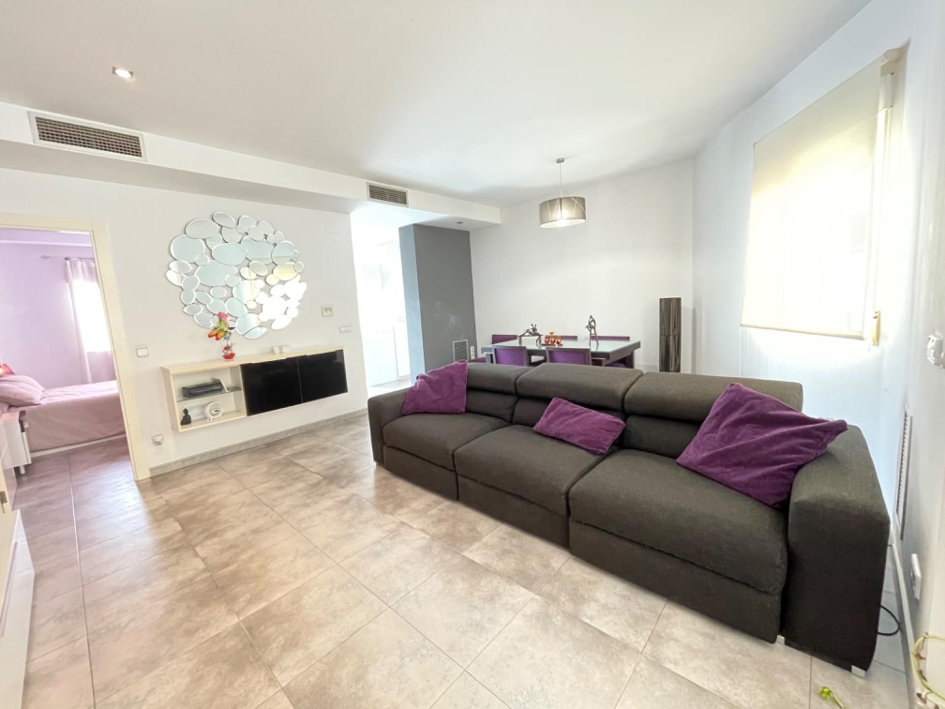 Living room of Flat for sale in Burjassot  with Air Conditioner and Balcony