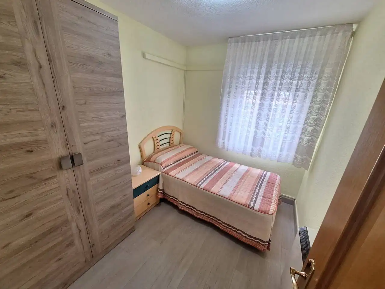 Habitación de Piso en venta en Fuenlabrada con Aire acondicionado, Calefacción y Amueblado